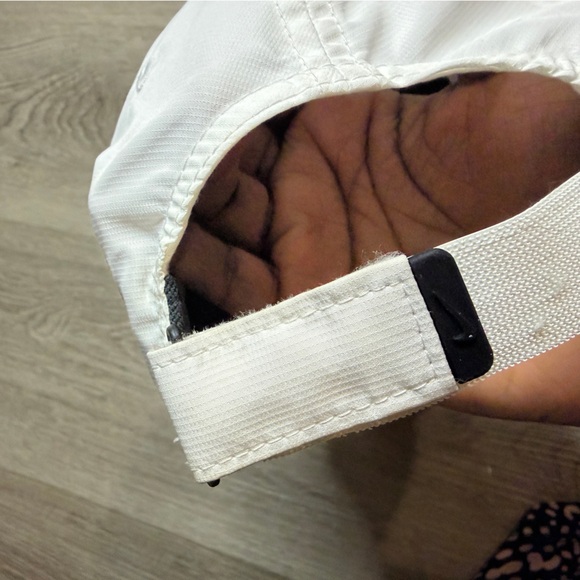 Nike Cream and Black Strap Cap - Picture 5 of 7